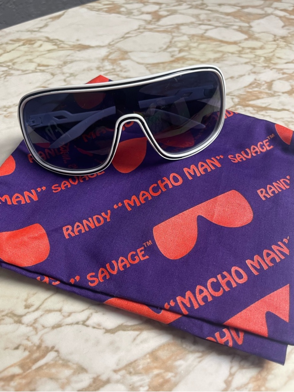 Macho Man inspired Retro Oversized White-Trim Sunglasses with bandana - Picture 2 of 5